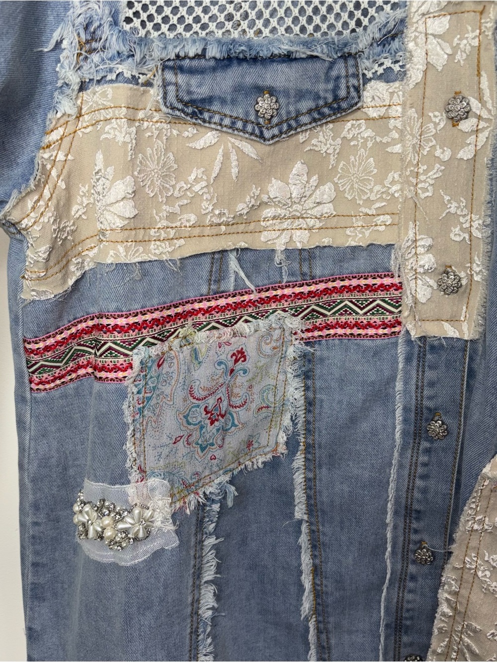 POL Women’s Oversized Patchwork Button Down Shirt Jacket Denim Floral Lace M - Picture 15 of 16